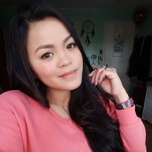 Meet your Posher, April